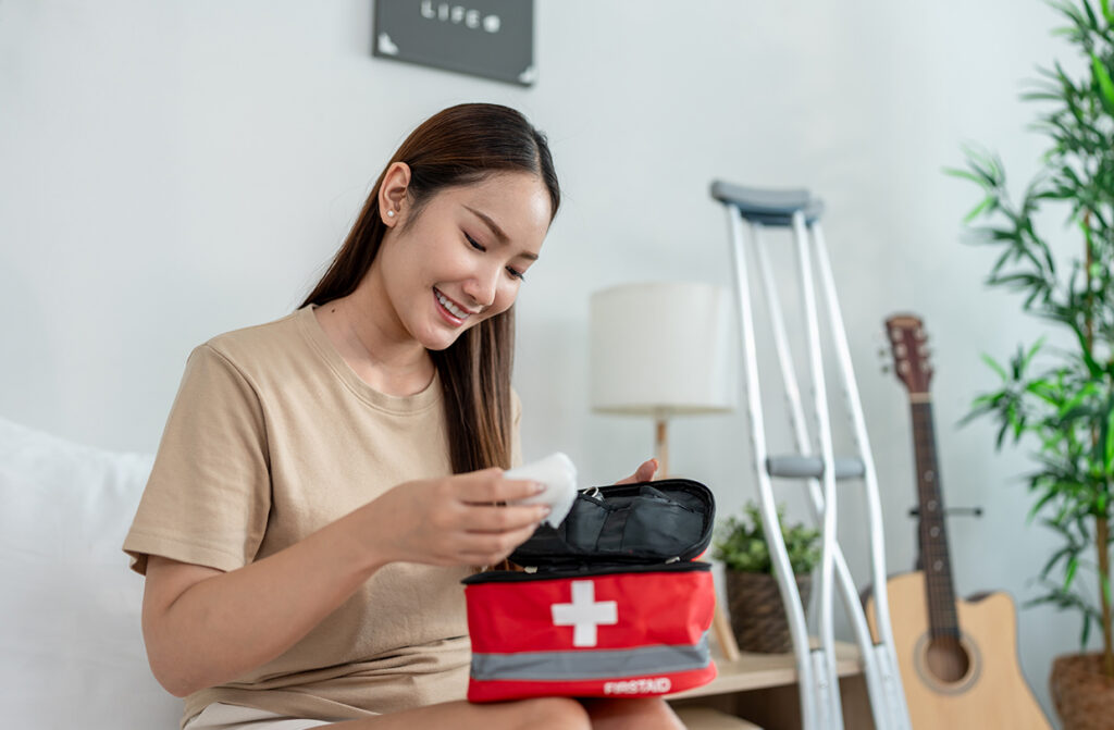 Rapid Response: Practical First Aid for Home Emergencies